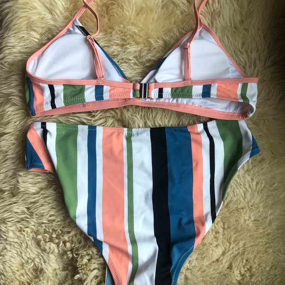 Cupshe striped bikini large NWT - Picture 4 of 5